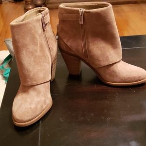 Jessica Simpson boots sz 9